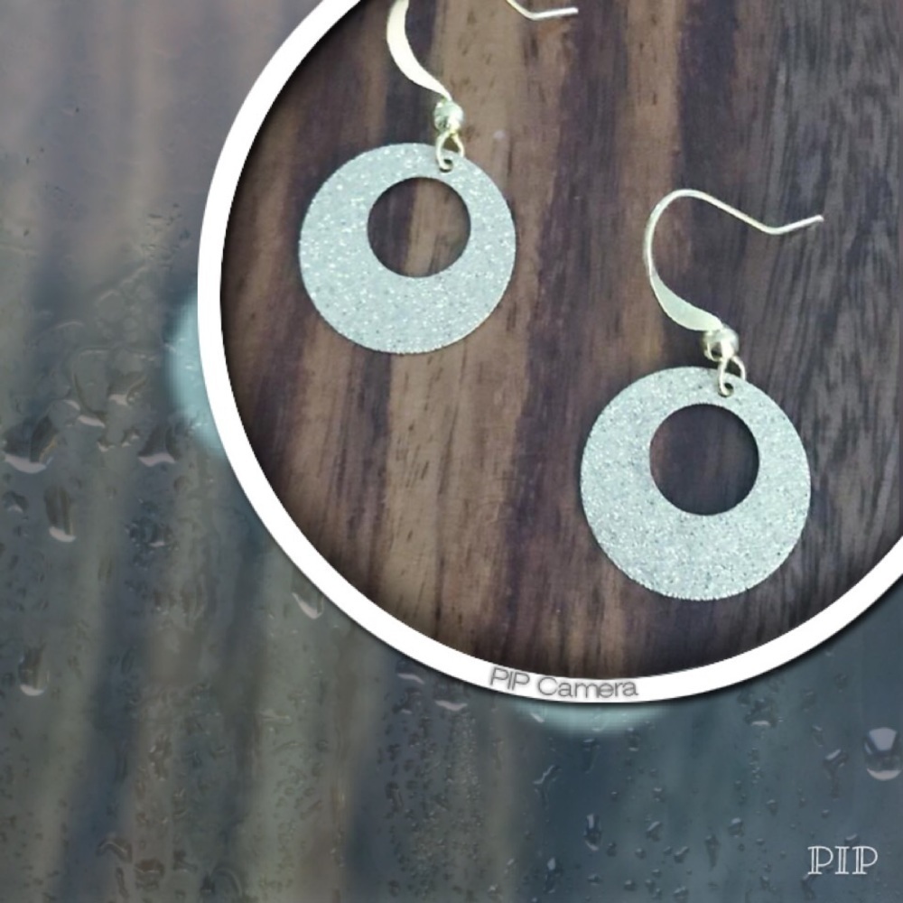Gold Tone Sparkle Dust Earrings